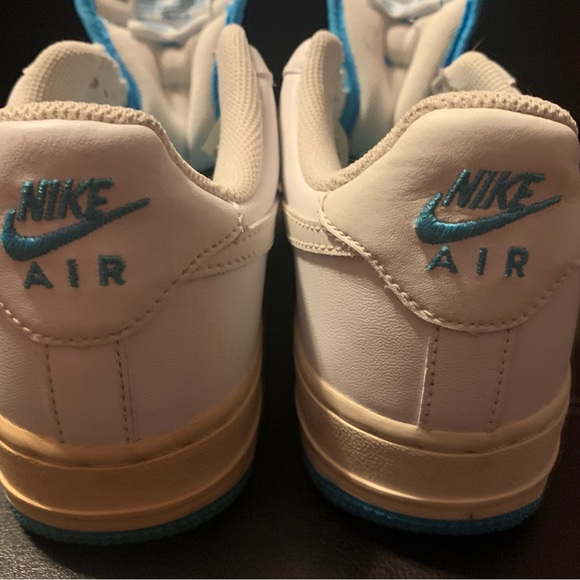 Vivid blue and white low tops air force 1 ‘07 - Picture 4 of 8